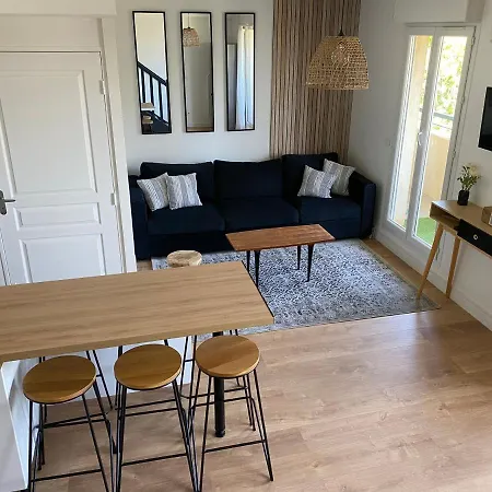 La - Sleep In Appartement